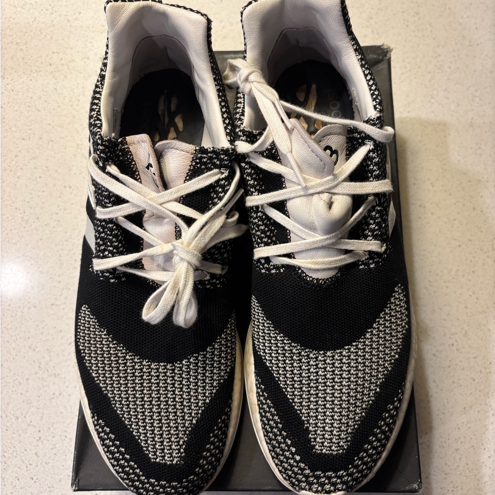 Yohji Yamamoto Monochrome Knit Sneakers - Picture 4 of 5